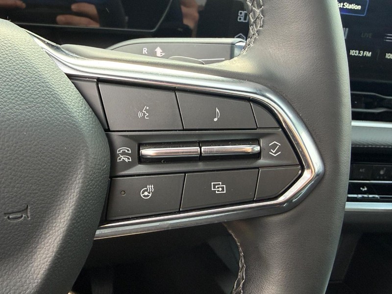 Chevrolet Equinox Vehicle Full-screen Gallery Image 20