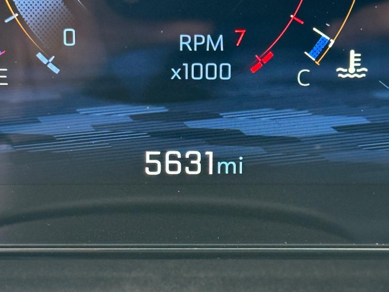 Chevrolet Equinox Vehicle Full-screen Gallery Image 22