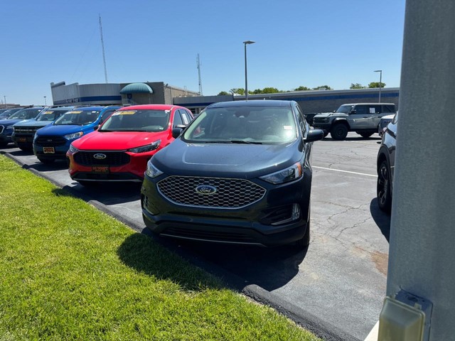 St. Louis MO 2023 Ford Edge more details - ford edge