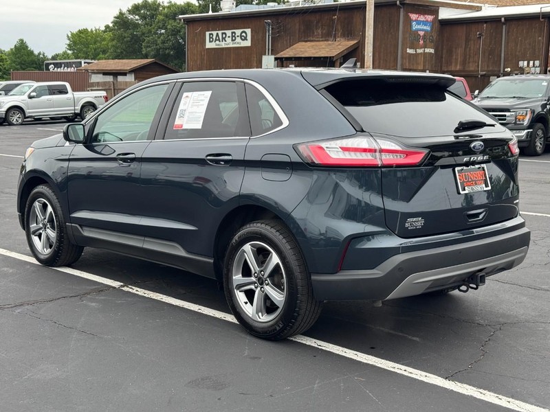 Ford Edge Vehicle Full-screen Gallery Image 07