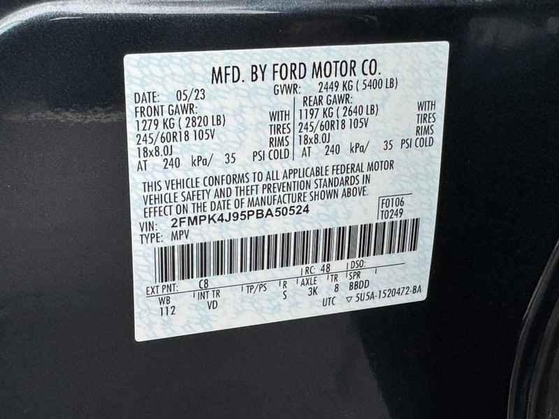 Ford Edge Vehicle Full-screen Gallery Image 23