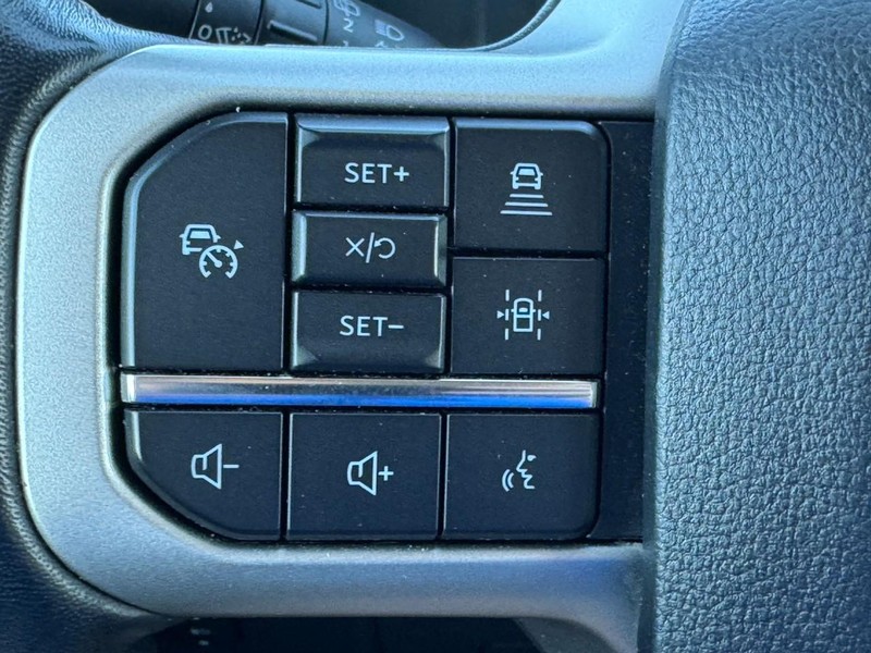 Ford Expedition Max Vehicle Full-screen Gallery Image 20