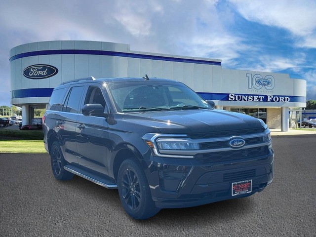 St. Louis MO 2022 Ford Expedition more details - ford expedition