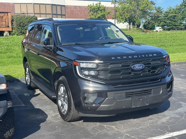 St. Louis MO 2025 Ford Expedition more details - ford expedition