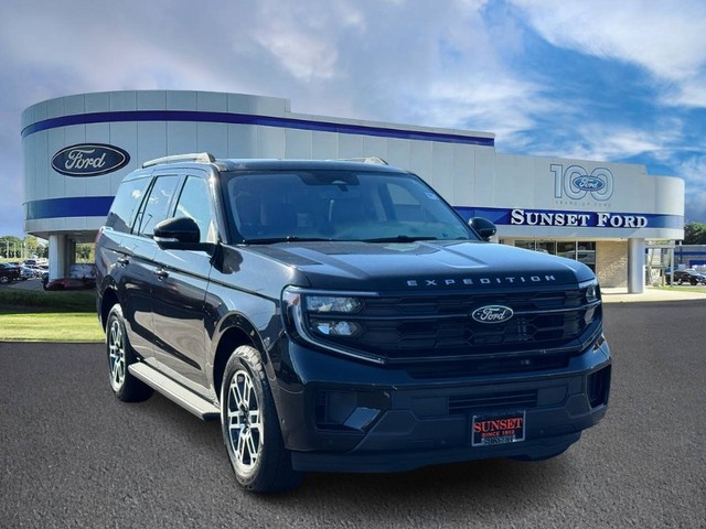 St. Louis MO 2025 Ford Expedition more details - ford expedition