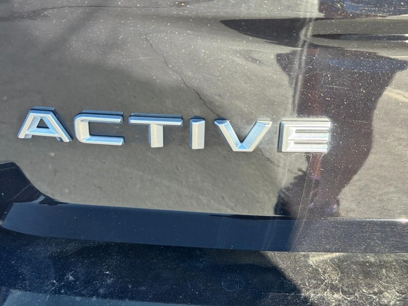 Ford Expedition Vehicle Full-screen Gallery Image 04