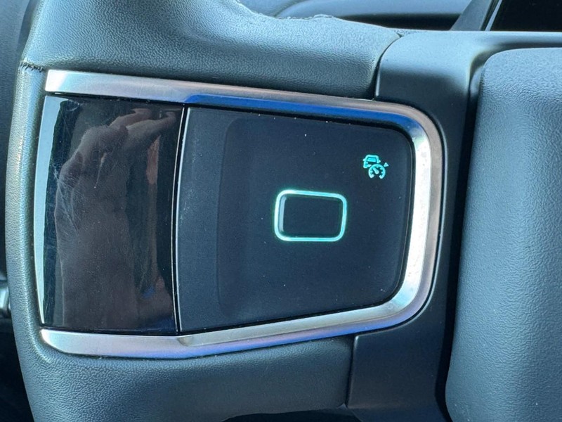 Ford Expedition Vehicle Full-screen Gallery Image 21