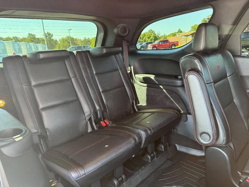 Dodge Durango Vehicle Full-screen Gallery Image 13