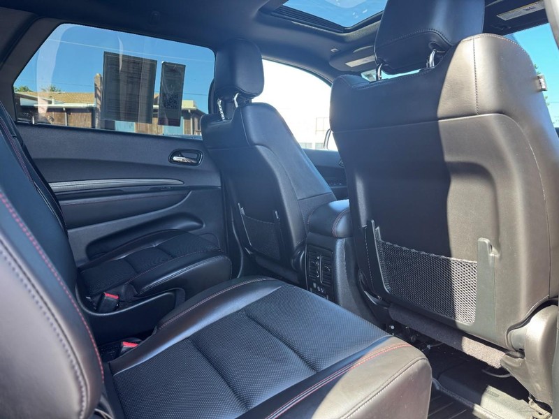 Dodge Durango Vehicle Full-screen Gallery Image 14