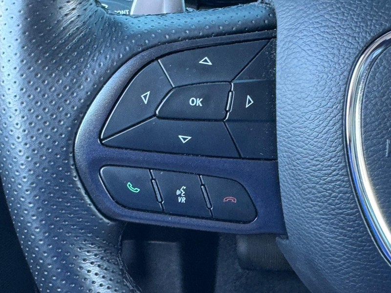 Dodge Durango Vehicle Full-screen Gallery Image 24