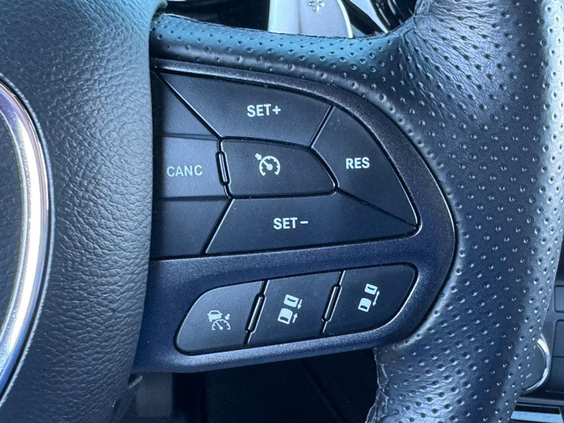 Dodge Durango Vehicle Full-screen Gallery Image 25