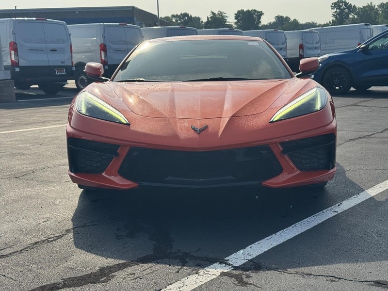 Chevrolet Corvette Vehicle Full-screen Gallery Image 13