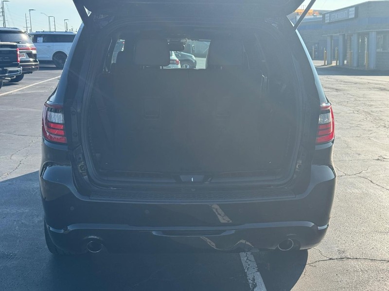 Dodge Durango Vehicle Full-screen Gallery Image 05