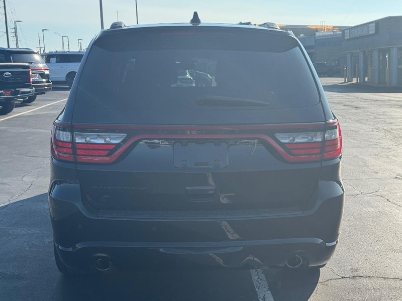 Dodge Durango Vehicle Full-screen Gallery Image 06