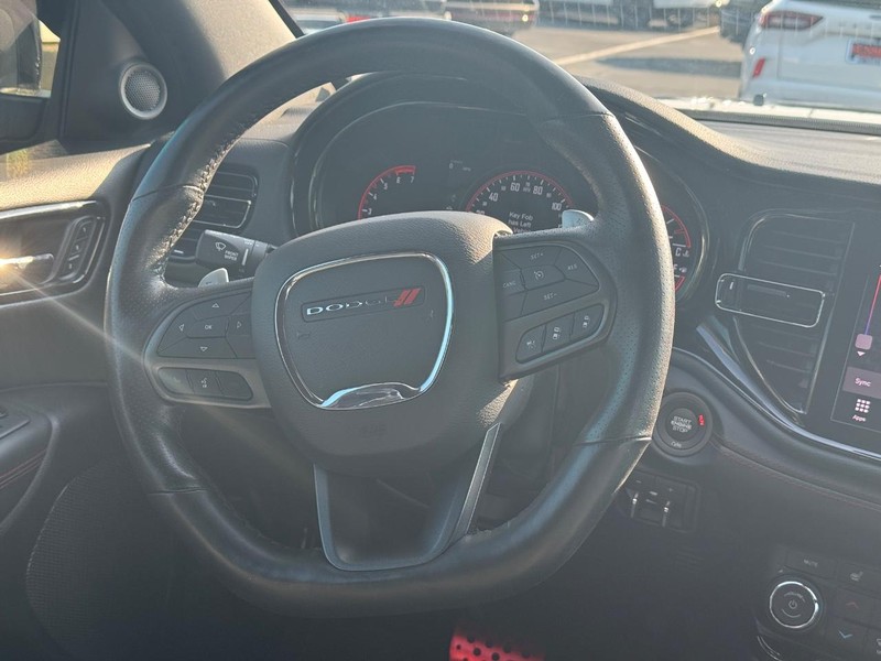 Dodge Durango Vehicle Full-screen Gallery Image 17