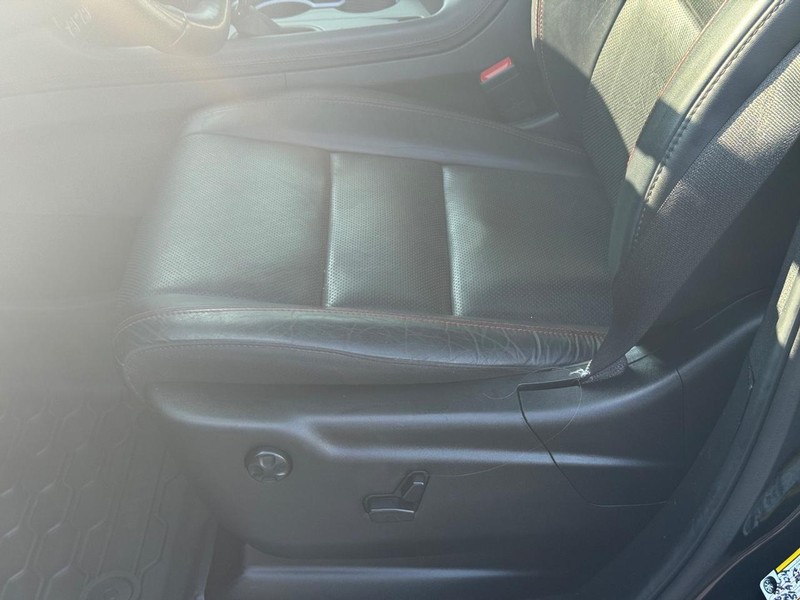 Dodge Durango Vehicle Full-screen Gallery Image 22