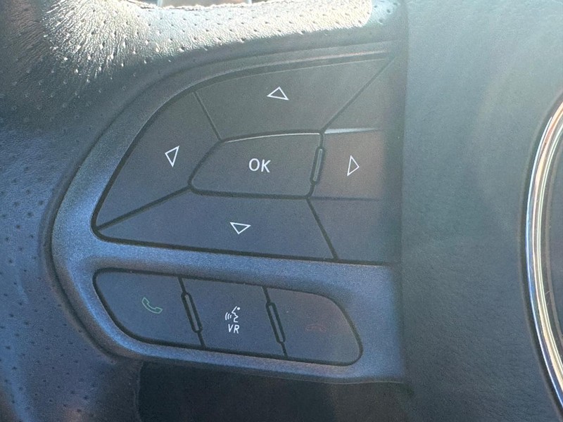 Dodge Durango Vehicle Full-screen Gallery Image 23