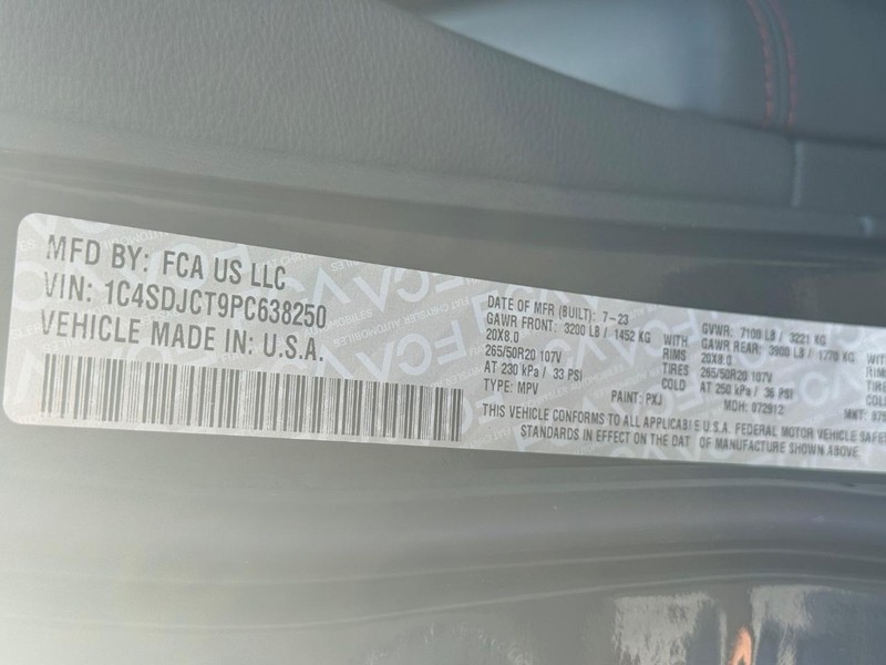 Dodge Durango Vehicle Full-screen Gallery Image 29