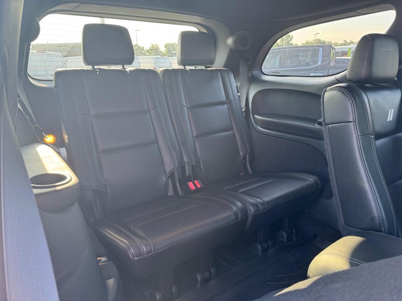 Dodge Durango Vehicle Full-screen Gallery Image 11