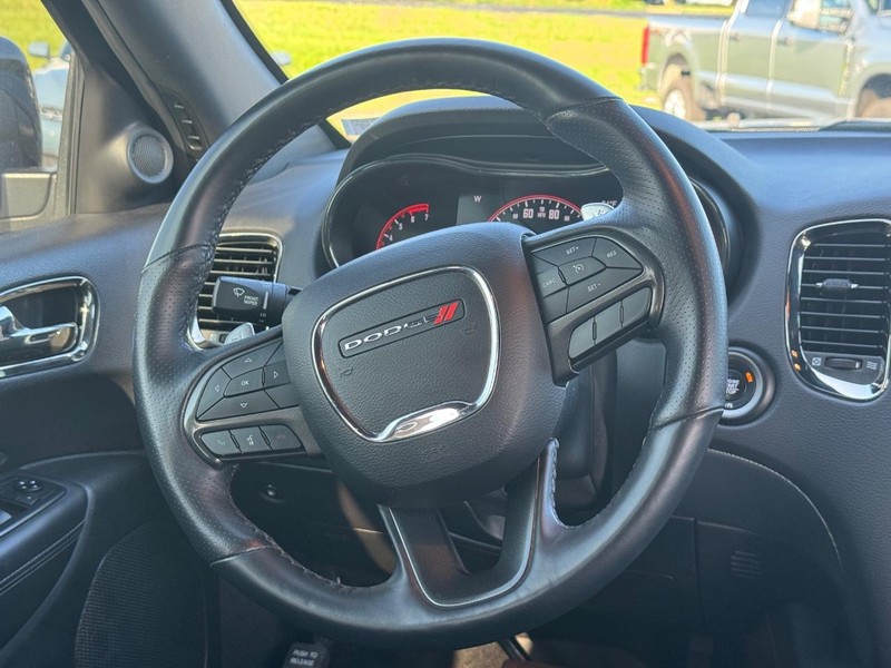 Dodge Durango Vehicle Full-screen Gallery Image 16
