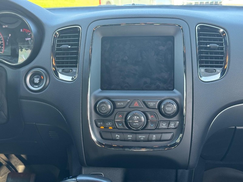 Dodge Durango Vehicle Full-screen Gallery Image 17