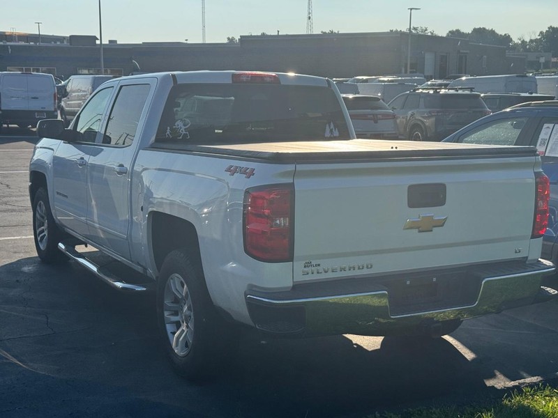 Chevrolet Silverado 1500 Vehicle Full-screen Gallery Image 03
