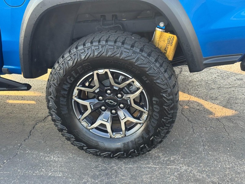 Chevrolet Colorado Vehicle Full-screen Gallery Image 08