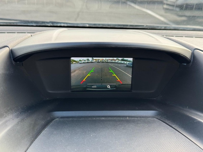 Ford Escape Vehicle Full-screen Gallery Image 22