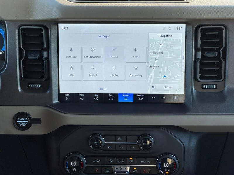 Ford Bronco Vehicle Full-screen Gallery Image 15