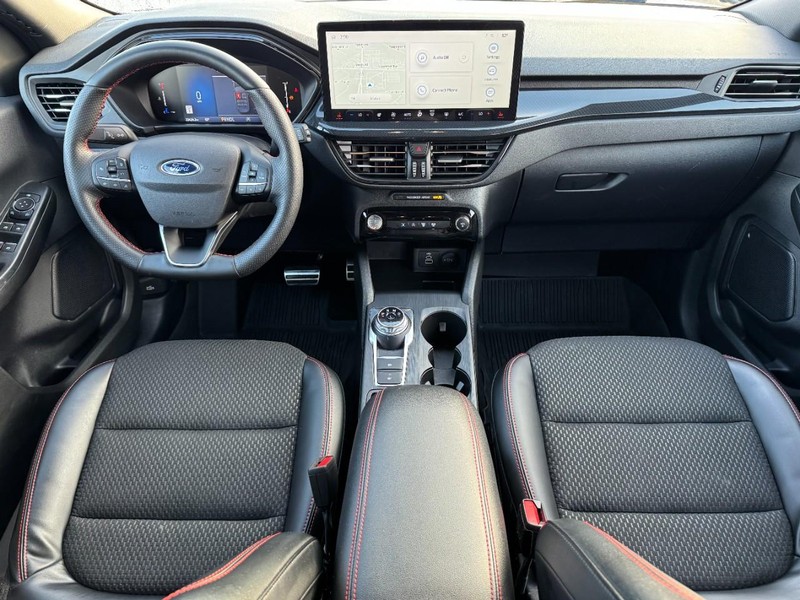 Ford Escape Vehicle Full-screen Gallery Image 11