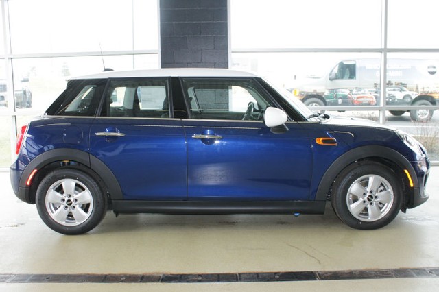 2017 MINI Cooper