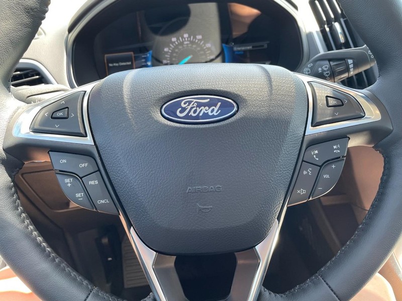 Ford Edge Vehicle Image 20