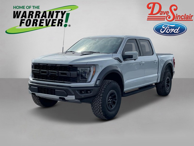 The 2023 Ford F-150 4WD Raptor SuperCrew photos