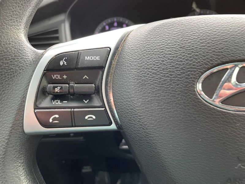 2019 Hyundai Sonata SE photo