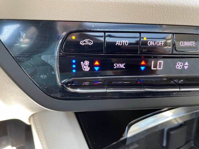 Buick Envision Vehicle Image 19
