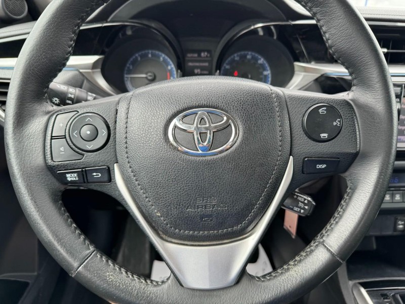 Toyota Corolla Vehicle Image 17
