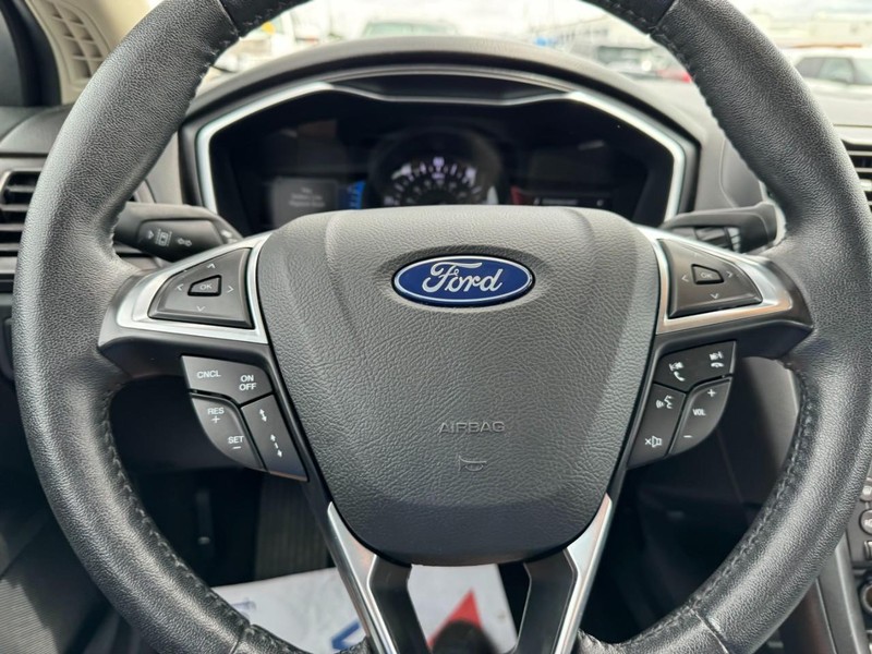 Ford Fusion Energi Vehicle Image 18
