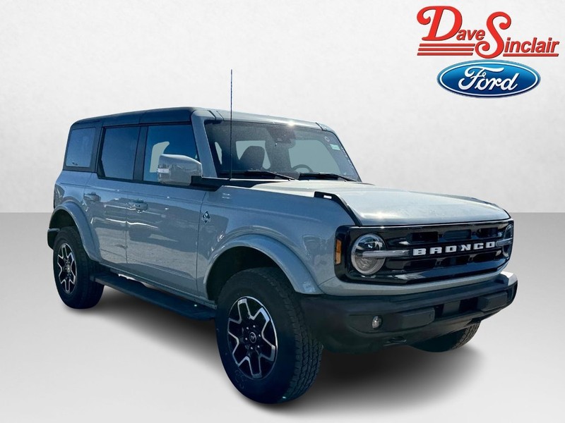 Ford Bronco Vehicle Image 04