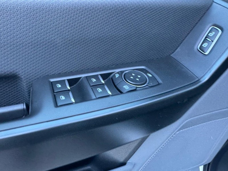 Ford F-150 Vehicle Image 17