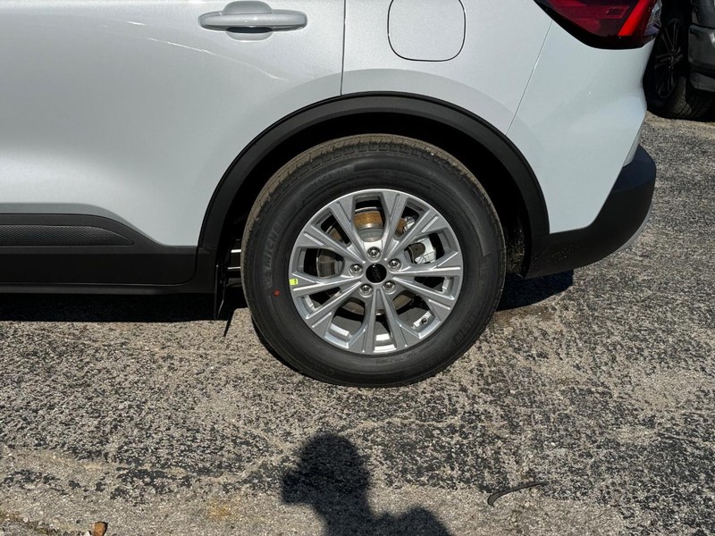 Ford Escape Vehicle Image 11