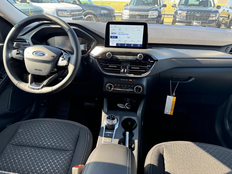 Ford Escape Vehicle Image 14