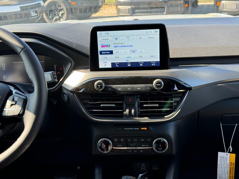 Ford Escape Vehicle Image 16
