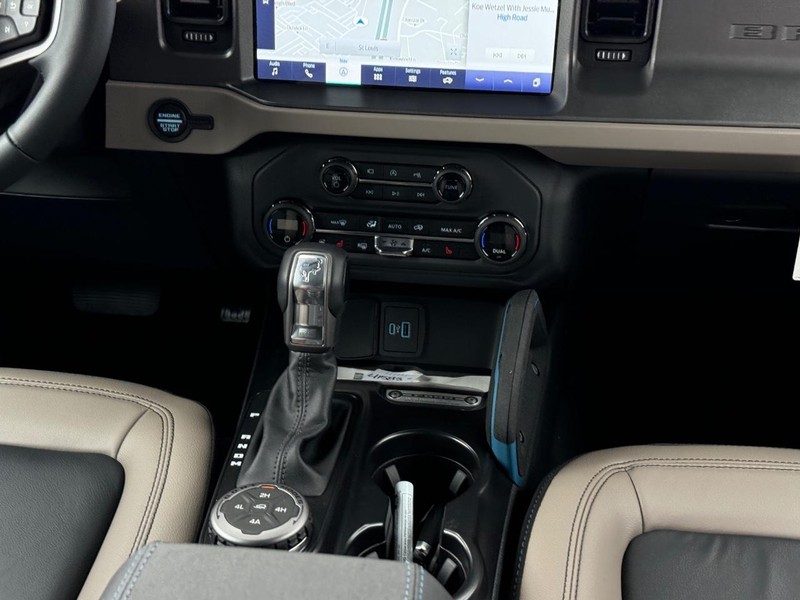 Ford Bronco Vehicle Image 17