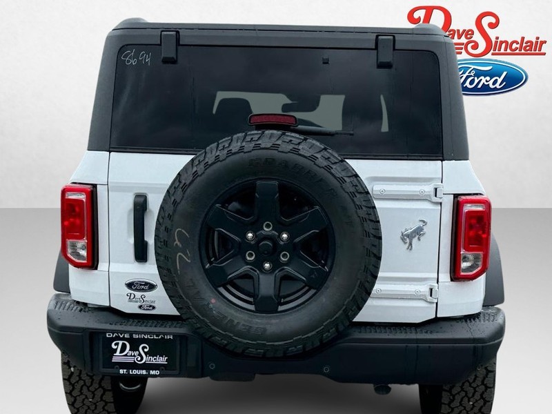 Ford Bronco Vehicle Image 08