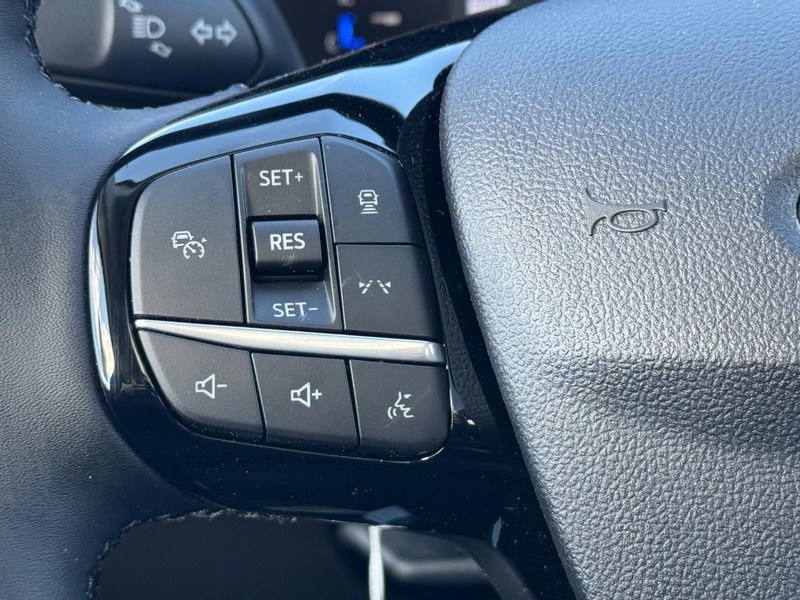 Ford Escape Vehicle Image 22