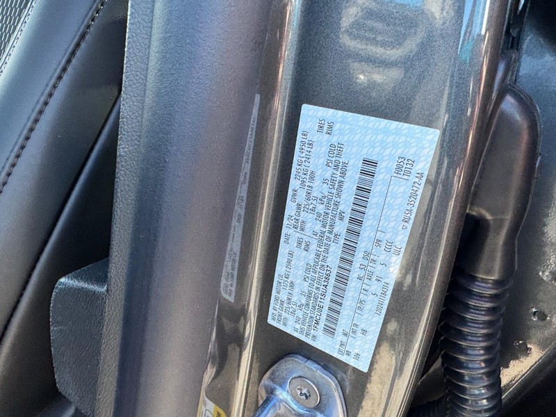 Ford Escape Vehicle Image 27