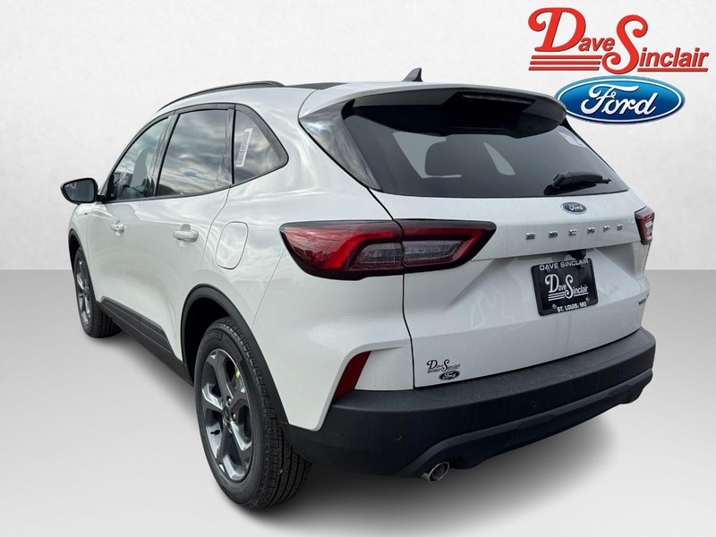 Ford Escape Vehicle Image 09