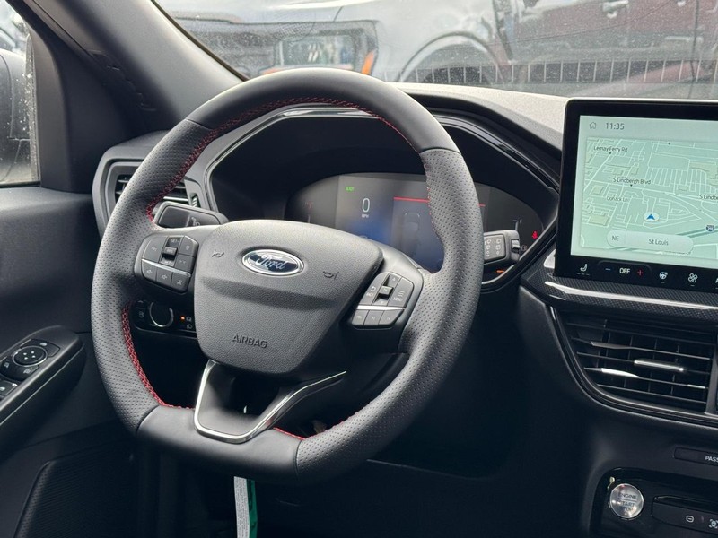 Ford Escape Vehicle Image 15