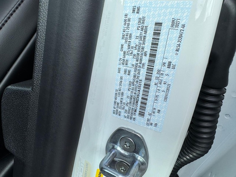 Ford Escape Vehicle Image 26
