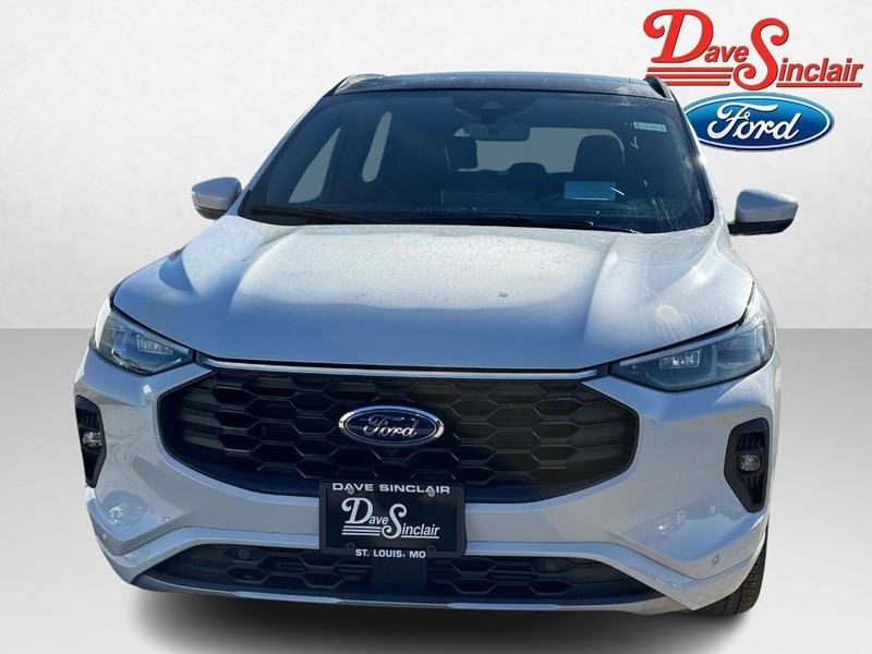 Ford Escape Vehicle Image 02